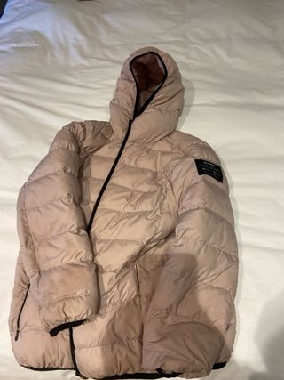 Chaqueta Ecoalf rosa acolchada con capucha niña