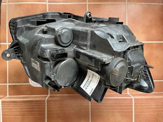 Faro Izquierdo Volkswagen T6 California.