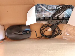 Tastiera e mouse per computer