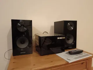 Equipo música Samsung MM-E330 + mando