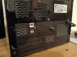 Equipo música Samsung MM-E330 + mando