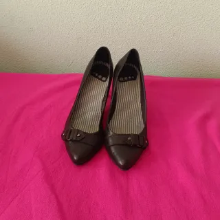 Zapatos de tacón Deichmann marrones talla 38