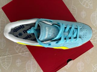 Zapatillas Reebok Azul y Amarillo Nuevas