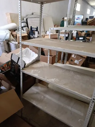 Estanterías metálicas modulares