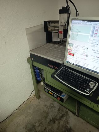 Fresadora CNC Robusta 50x40