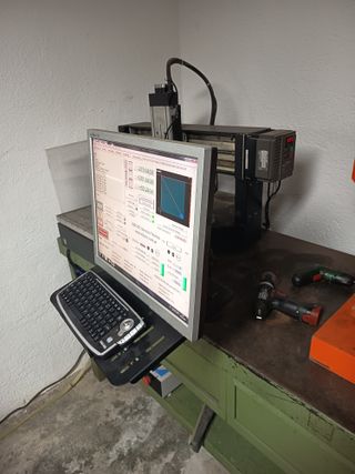 Fresadora CNC Robusta 50x40