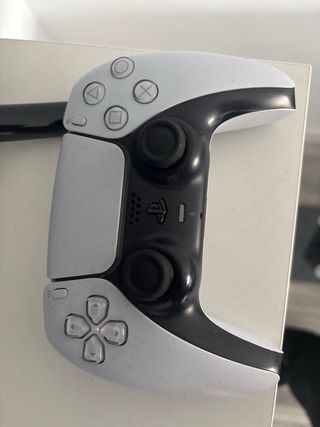 PlayStation 5 con lector y 2 mandos