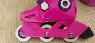 Patines infantiles rosas y morados 26/28