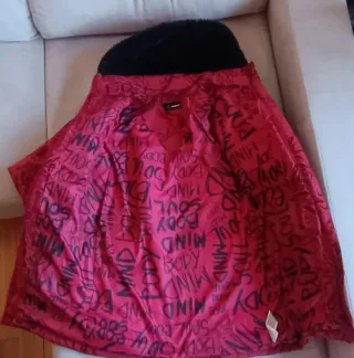 Abrigo largo Desigual rojo/negro estampado calenti