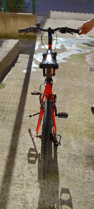 Bicicleta Montaña Naranja B'TWIN