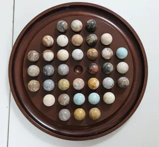 Solitario ancestral hecho a mano