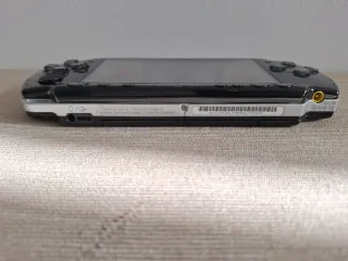 Consola PSP 2000 Negra + GPS Go!explore