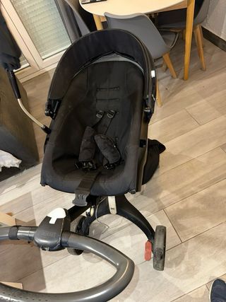 Carro Bebé Stokke Xplore Negro