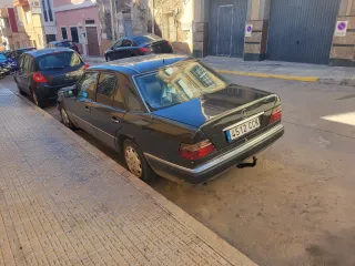 Mercedes-Benz Clase E 1993