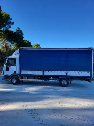 Camión Iveco Eurocargo 180 cv semitauliner