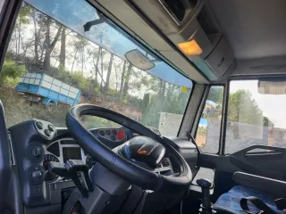 Camión Iveco Eurocargo 180 cv semitauliner