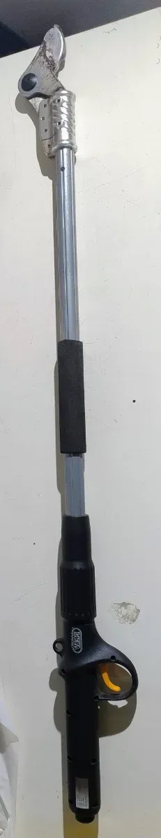 Tijeras Eléctricas Kamikaze con Pertiga Caqui