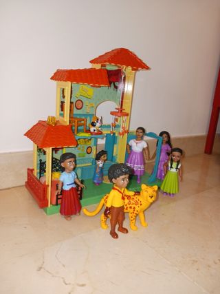 Juego Familia Madrigal Casa Juguete