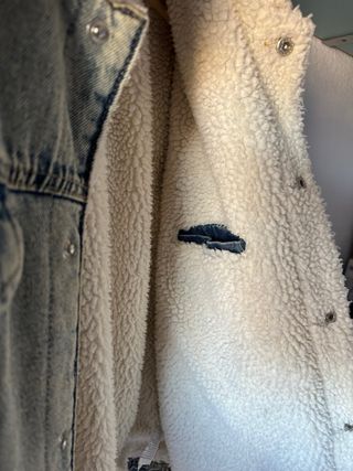 Abrigo vaquero con borrego