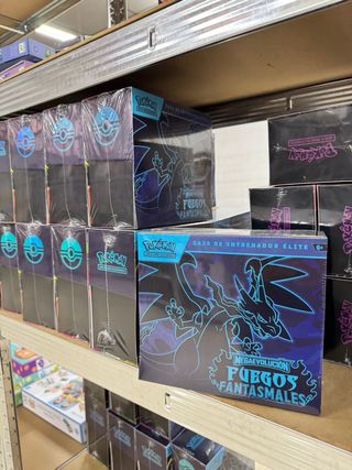 Pokemon ETB Fuegos Fantasmales Español