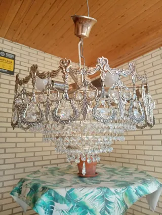 Lámpara de latón y cristal plateada