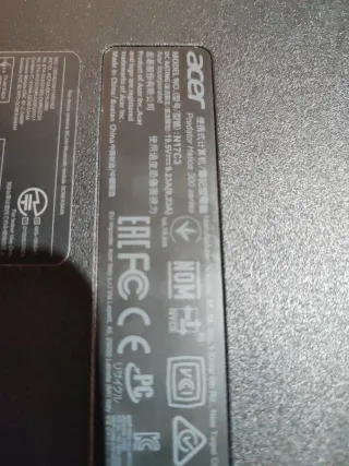 Portátil Acer Predator Helios 300 para piezas