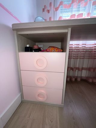 Cama nido+escritorio+dos colchones rosa