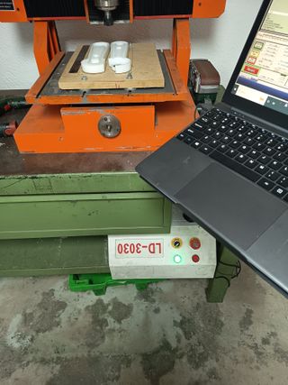 Fresadora CNC Robusta