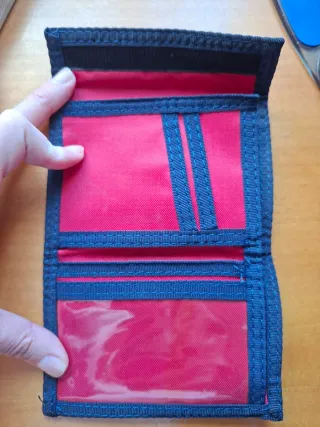 Cartera Reebok Roja y Azul