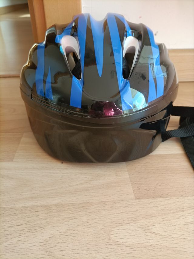 Casco para bicicleta o patinete