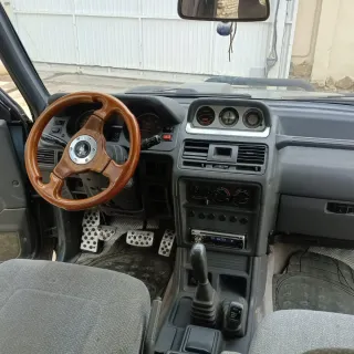 Mitsubishi Montero 1995