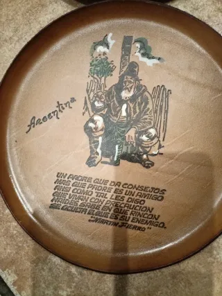 4 Piatti in Pelle Incisi Argentina