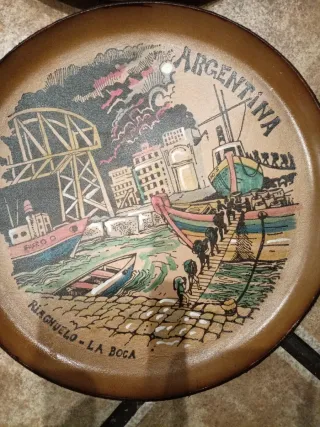 4 Piatti in Pelle Incisi Argentina