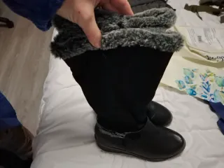 Botas altas negras de mujer