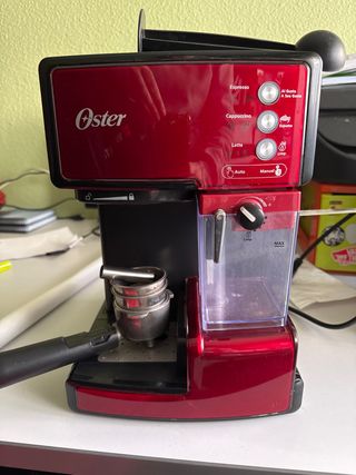 Cafetera Oster Roja