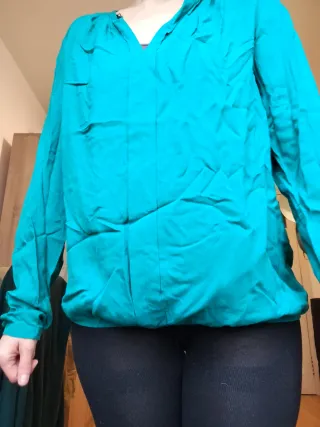 Blusa verde azulado manga larga