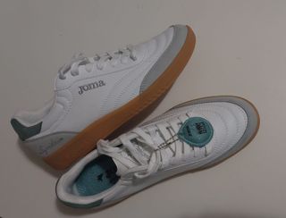 Zapatillas Joma Fútbol Sala Blancas y Grises