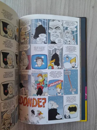 Batman: El regreso del Caballero Oscuro (Spanis...