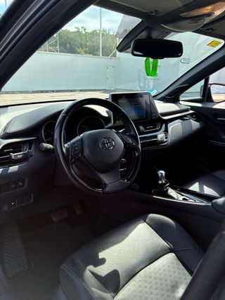 Toyota C-HR – Garantía vigente