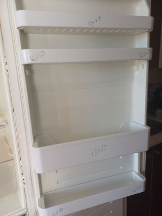 Nevera Taurus No Frost con diseño cebra