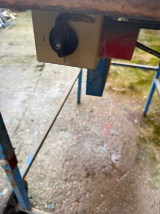 Sierra de mesa con disco