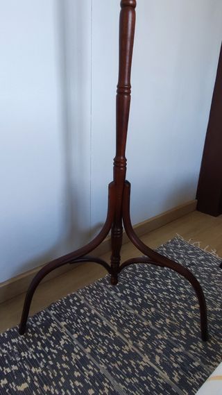Perchero madera antiguo estilo Thonet