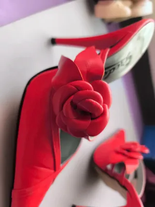 Zapatos de tacón Gredos rojos