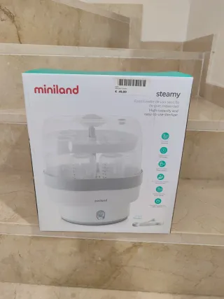 Esterilizador de biberones y chupetes. Miniland