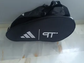 Macuto pequeño pádel Adidas PT Negra