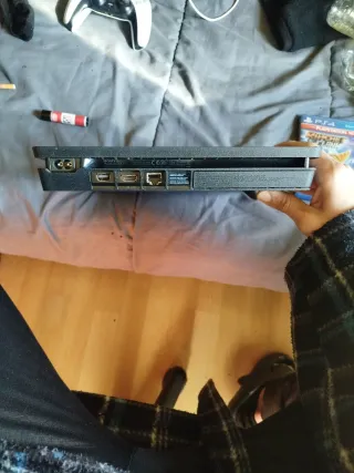 PS4 Pro 1TB Negra  Perfecto estado