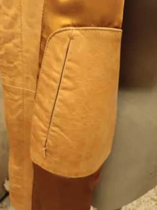 Chaqueta de piel color Camel