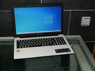 Portátil Asus F553M Blanco y Negro