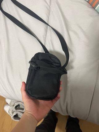 Riñonera Nike Negra