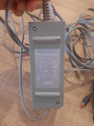 Consola nintendo wii y accesorios. Juegos